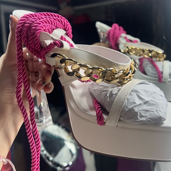 Lemon Drop by Privileged Lady Platform Heels - Picture 8 of 12